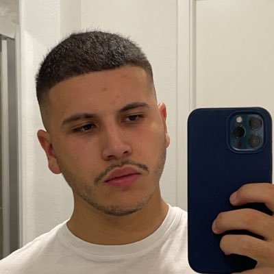 itsMaxzhh's profile picture. 