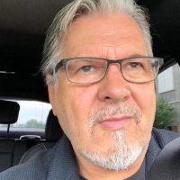 Donald (@mcbeevickie) 's Twitter Profile