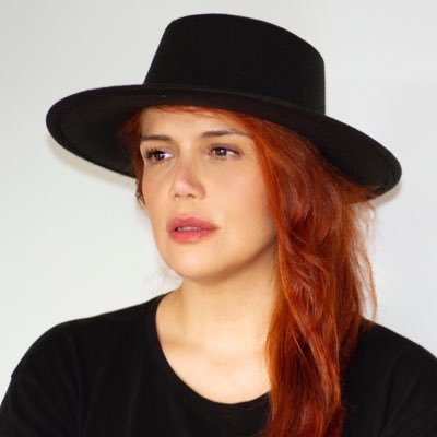 Psicóloga-Cantante- Actriz -Presentadora- Voice over- Vegetariana-Soñadora-Bici Lover. INSTAGRAM: @laserrato.