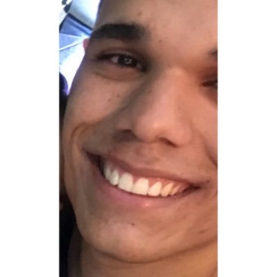 _danalves8's profile picture. 