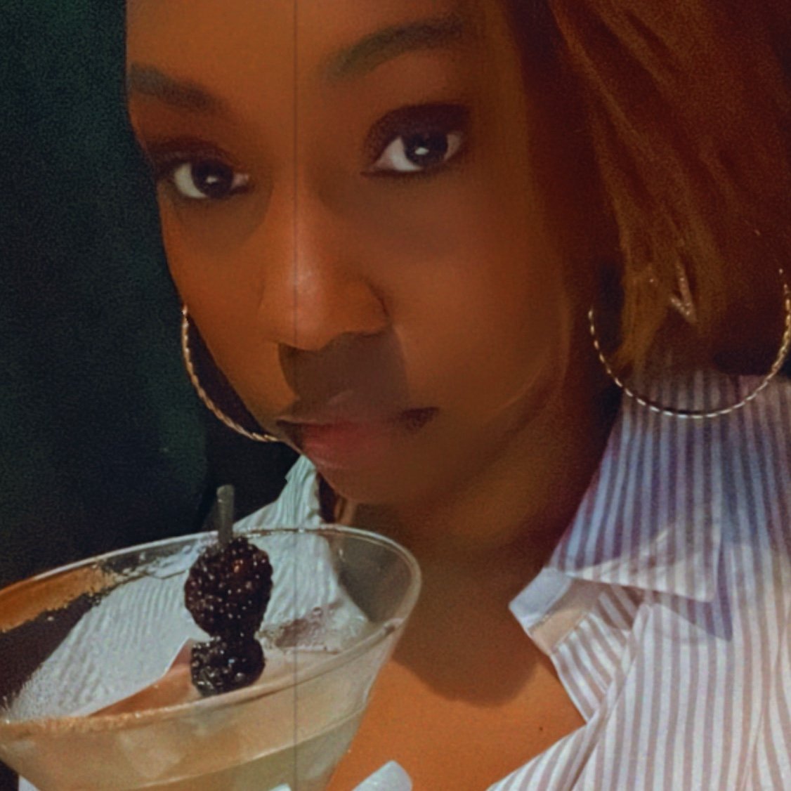 V4Vena's profile picture. I Learn From My Past.....Embrace The Present.....And Look Forward To My Future I'm Living And Loving Life THERE IS NO OTHA OPTION❕