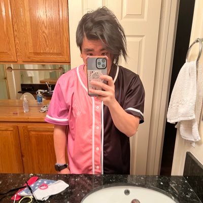 napkimss's profile picture. ㅤRave Dad and swift play enjoyer. old.