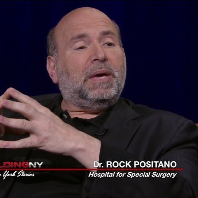 AlbertSamosa's profile picture. asian design major || pro bono, anti Bono