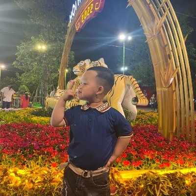 trungtin8989's profile picture. 