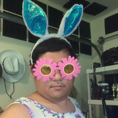 Filipino guy on @everything_now_ // @mgrmagazine 4ever // Floor is Lava s3e4