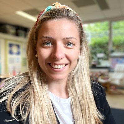 PYP teacher in Switzerland 🙌🏼🤩 Learning Environment Designer & Organizational Consultant #inquiryapproach 🍎 #Innovator 🤙🏼#Changemaker👷🏽♀️ #pypteacher