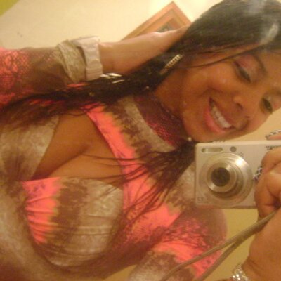 flor_moreena's profile image