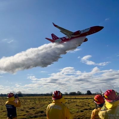 @NSWRFS Operational Officer (Media & Comms). Firefighter, motorbike enthusiast (BMW F800r) and aquarium hobbyist. Views my own. Pronounced Cook.