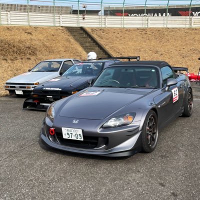 趣味：筋トレ、車。最近ガレージにホームジム作りました！愛車：S2000とシビックe:HEV。昔、空力ワゴンRで高速燃費36.3km/L達成。↓ブログ書いてます。