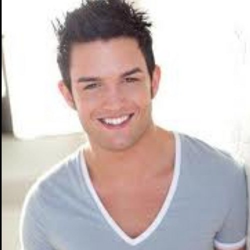 SammitheRat's profile picture. Hey. I'm Justin Star. I sing and dance. the rumours about me being 25 and married were to fool paparazzi :). Taken :). I love u @xxrockybluexx