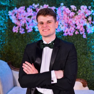 gabrielbbolzan2's profile picture. Médico pela UFSM. Prezando pela paz e qualidade de vida. Piadas ruins e reclamações.