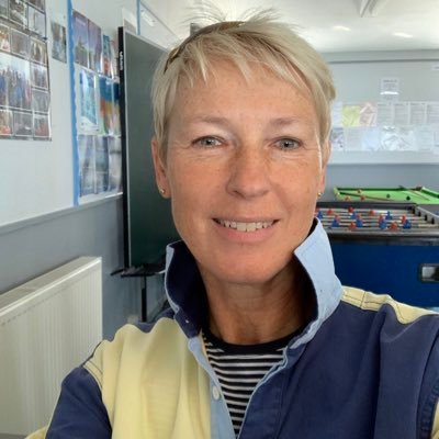 resjhj's profile picture. 