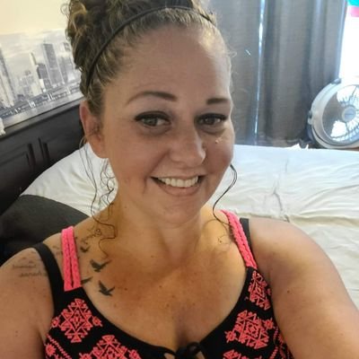 julieronca91's profile picture. I'm pretty funny