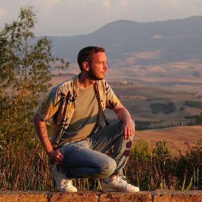 MathieuKetels's profile picture. Agence Wehocom - Passionné d'Histoire & de politique - Mes tweets n'engagent que moi