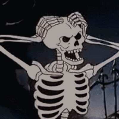 AleeMurua's profile picture. Reading back to sender.