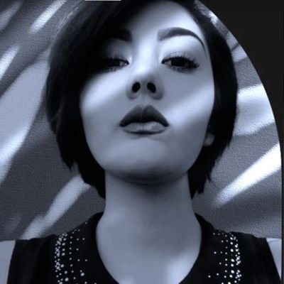 FrauNevarez's profile picture. Criminóloga.
Suicida responsable.
MORGENMUFFEL.