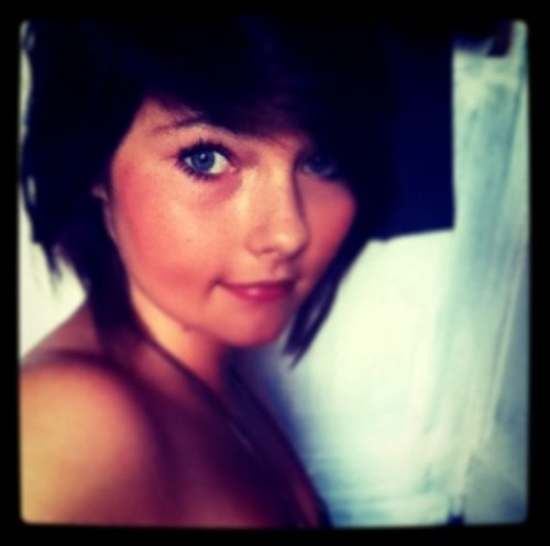 RocketToKayLand's profile picture. I'm just a unique 15 year old Aylesbury girl.. trying to live her dream :)
Hull City fan.. and proud! :D
Dancer, actress and just unique :)