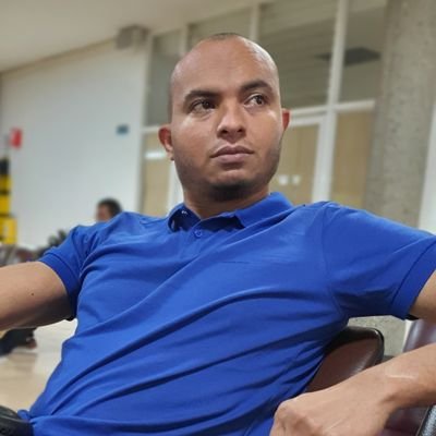 Ingeniero de Sistemas Universidad de Pamplona, Magister en TIC UPB... Una persona alegre que le gusta disfrutar de los buenos momentos