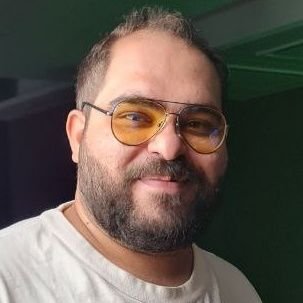 گیمر،
علاقه مند به هوش مصنوعی،
کتابخوان،
فیلم باز،
سریال باز،
جدیدا و کمی انیمه باز
