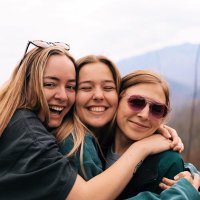 laura (@obliviouslauraa) Twitter profile photo