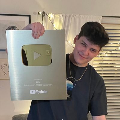 2M+ YouTube and a Fortnite UEFN guy | Content Creator for @XenGGs business: milo@xenggs.com