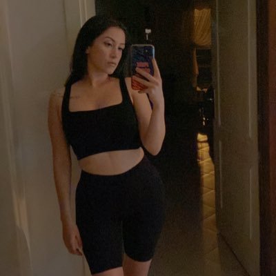 tugbiscankaya's profile picture. 