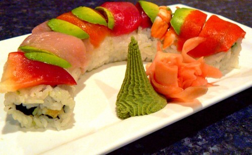 Welcome to Maki Maki Japanese & Vietnamese restaurant! We have a full service bar, too. Great taste, great selection and the Best Sushi in Edmonton.