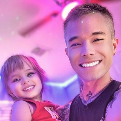 🤴🏼🇸🇯🏳️🌈🇺🇲
35% Complete🧬
Girl Dad👼🏼
REALTOR®🏡
Biz Owner📈
Digital Creator🎦
Gaming & Motivational🎬
Mental Health Advocate🌎
🚫politics/Bad vibes☮️