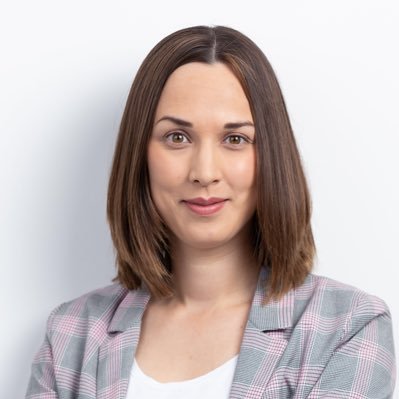 norapfue's profile picture. Journalistin, frei für @WDR, persönlicher Account, Rheinländerin, Interesse für Podcasts, #BGE, Rap & Kimchi