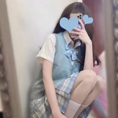 e5r_sq4's profile picture. 本仙女二十一岁，400带服务，神经病和口嗨的不要加我，地点佛山顺德。诚意者约，QQ1485025907