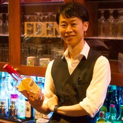 イベントバーエデン難波@eden_nambaの歌う店長🐹誰でも場所代無しでイベントできます。1日店長を常にDMで募集中/深夜グリコ看板付近で路上ライブ/ボイトレ/アカペラ/ボイパ/バイオリン/ルービックキューブ/ワンピースカード垢@Nanno_TCG/変人好き/反サロ動画投稿戦士/正拳突き