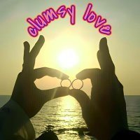 ★clumsy love☆ (@knees97760988) 's Twitter Profile Photo