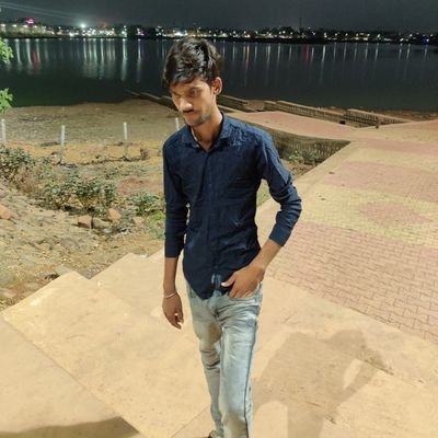 dsRajak758's profile picture. 