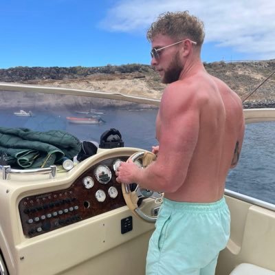 Retired raider in @method - twitch partner at https://t.co/QrK8tpnMJi - Business Enquiries Bangerz2468@gmail.com