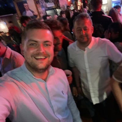 AndrewDixon92's profile picture. 