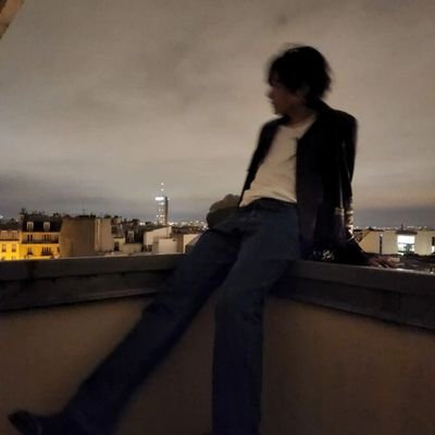 taes_left_elbow's profile picture. Tae biased💜||   
she/her ||
just wanted to know their names now I'm here😭💜||
I mean, sure, I have my bad days but then I remember what a cute smile I have🥰