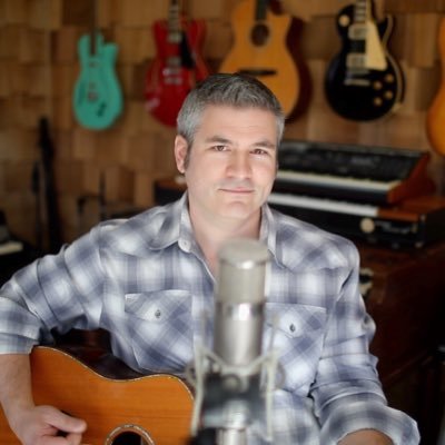 Singer, Songwriter, Guitarist, Producer, Voiceover @stevedunnmusic. https://t.co/PgLxM7bgWx