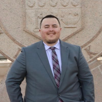 Weekend Sports Anchor & Reporter for @kodesports | @ttu_CoMC alum 🔴⚫️ | NM born and raised | I like to tweet about Sports | TV Show and Movie fanatic 📺