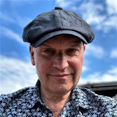 SteveofTring's profile picture. Husband to Debs, Dad to Daisy, Matt and James, Step Dad to Rose,LogicMonitor, Black Belt Kick-boxer, Photographer, Arti and Annie Owner. No longer Town Crier!