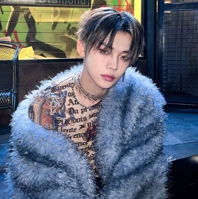 ddeonuwithluv's profile picture. #V: Je t'aime plus qu'hier mais moins que demain                                                                                       A Thursday's Child 🤍