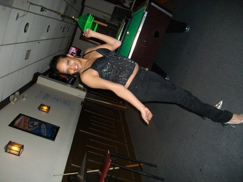 MIDDLESIS322's profile picture. Nice, sweet, charming, very caring, family oriented, bundle of fun.....but DONT TRY TO FUK ME OVER!!!.......