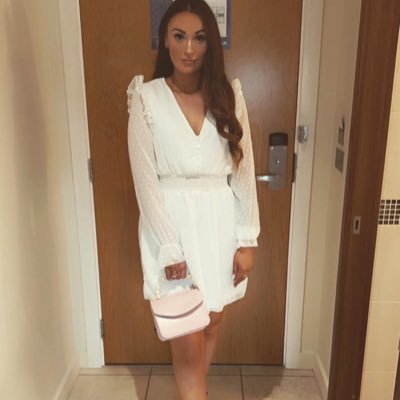 itsstaciburns's profile picture. 