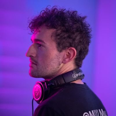DJ and Mashup Artist on Twitch. Occasionally plays Rocket League and other games. I also fly drones professionally. 🔮
