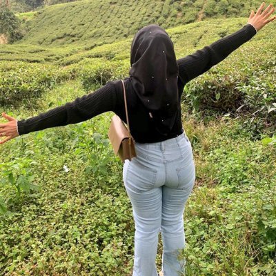 Tasmali lezbiyenlik pornosini tomosha qiling ayollarning tukli oyoq-qollarining tasiri