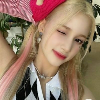lovelyryia's profile picture. Hi! ✧༺♥༻✧
#ryia1proofs