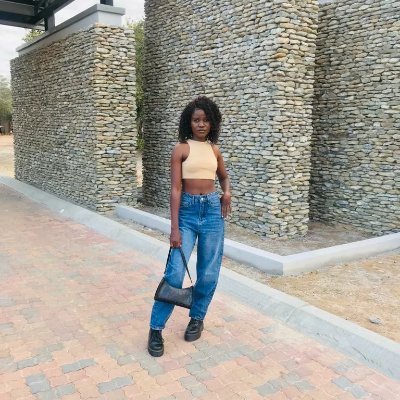 Kezelo23's profile picture. Studied ELECTRICAL ENG (natedcourse)|👩‍🏭|LLB 
scholar @unisa| Herbalife distributor 💚|Petite hun|Swati🇸🇿🇿🇦|♉ IG real-lindo25