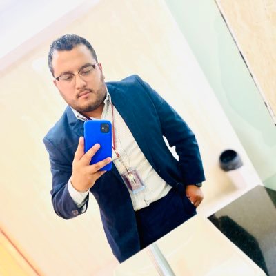 Abogado/Magister Derecho Const./Magister Educación/Diplomado en Derecho Parlamentario/pero sobre todo ser humano, no conocedor de todo 👌