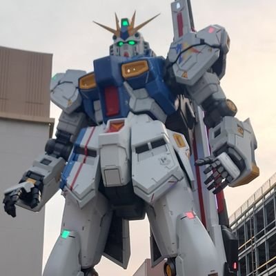 ロードスター、ガンダム、アニソン、新海作品、夏目友人帳😺など雑多につぶやきます。ときどきラーメン屋🍜巡りさらに聖地巡礼。
　遂に宮崎のすずめの戸締まりおかえり上映で、新海誠監督とZOOM舞台挨拶、質問コーナーで会話できました～。