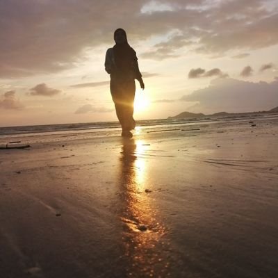 RuzainahliLac's profile picture. i love drawing .. syg umi n abuya..and the most i love ALLAH..  Dunia ini tiada jaminan melainkan satu peluang. follow me!!!