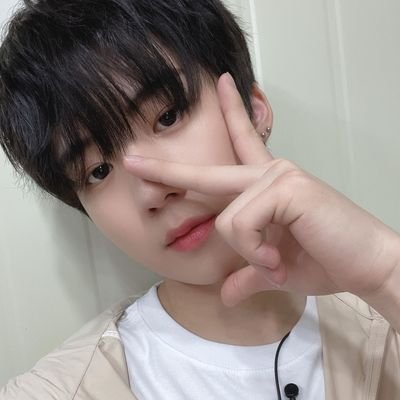 loves to make short edits ! 팬계정` 항상 @JUSTB_Official & I-LAND trainee 와 함께. supporting #이건우 since 07.07.20 ♡